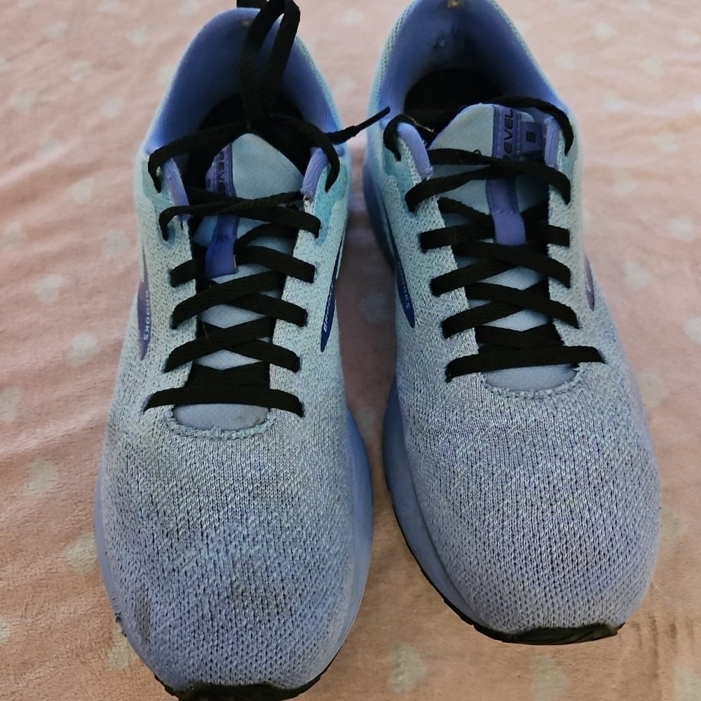 Brooks Revel 5 Women's Size 9.5 B Running Shoes Blue